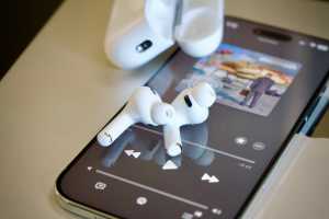 Apple issues mystery AirPods firmware 8A358 update ahead of iOS 26.1