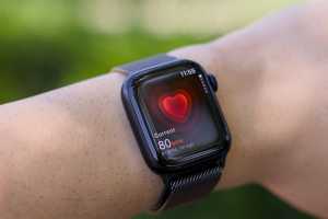 Why couch potatoes should wear an Apple Watch too