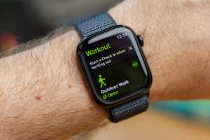 Get ready for watchOS 26 with $100 off a brand new Apple Watch Series 10