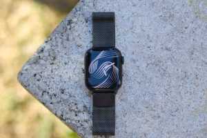 A new Apple Watch is coming. It's time to break the mold