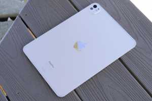 Leak points to imminent iPad, Mac launches