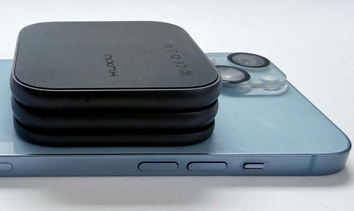 Kuxiu X40 Turbo 25W Wireless Charging Station on iPhone