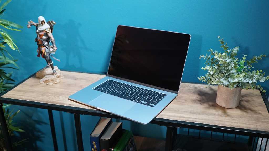 MacBook Air M4 15 Inch 2025 Sky Blue