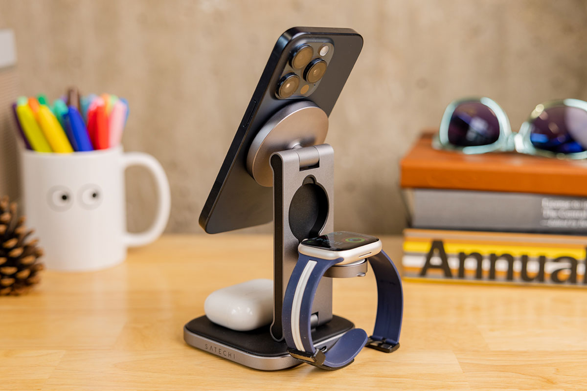 Satechi 3-in-1 Foldable Qi2 Wireless Charging Stand – Most flexible 15W 3-in-1 magnetic stand
