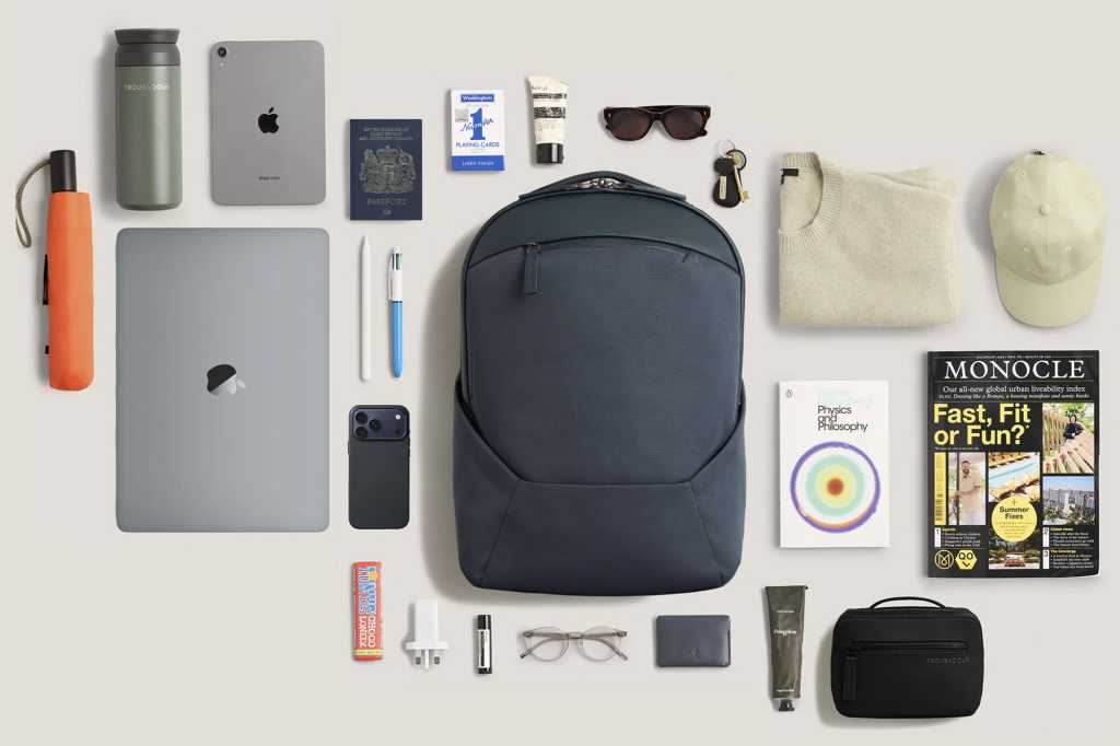 Troubadour Apex 4 0 Backpack contents